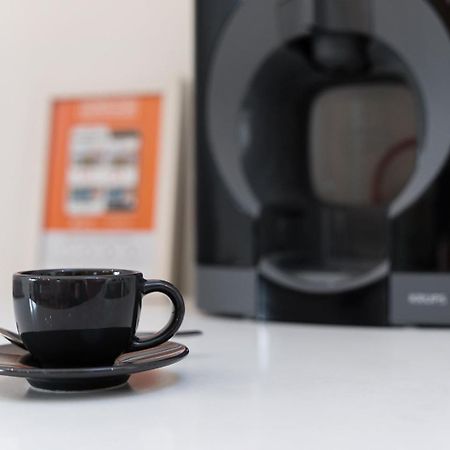 Guestready - Spacious And Modern Apt W/ Skylight Порто Екстериор снимка