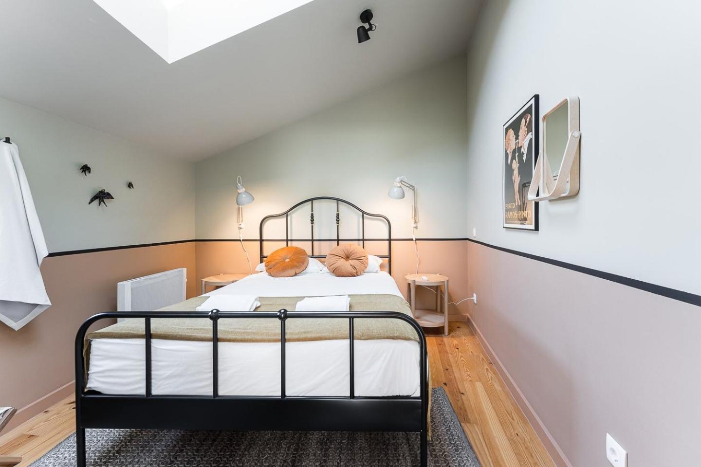 Guestready - Spacious And Modern Apt W/ Skylight Порто Екстериор снимка