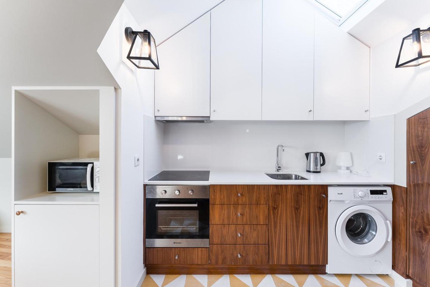Guestready - Spacious And Modern Apt W/ Skylight Порто Екстериор снимка