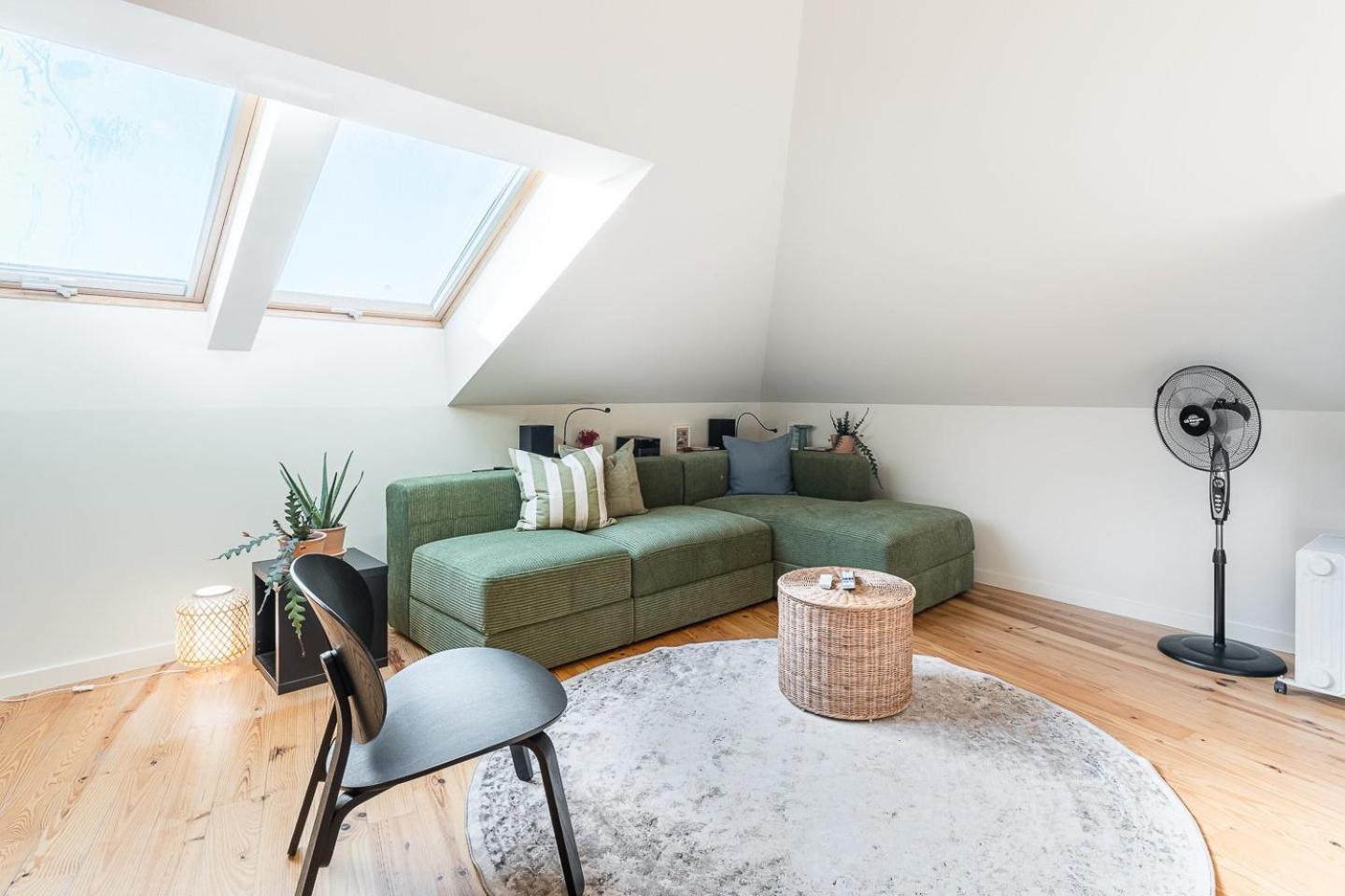 Guestready - Spacious And Modern Apt W/ Skylight Порто Екстериор снимка